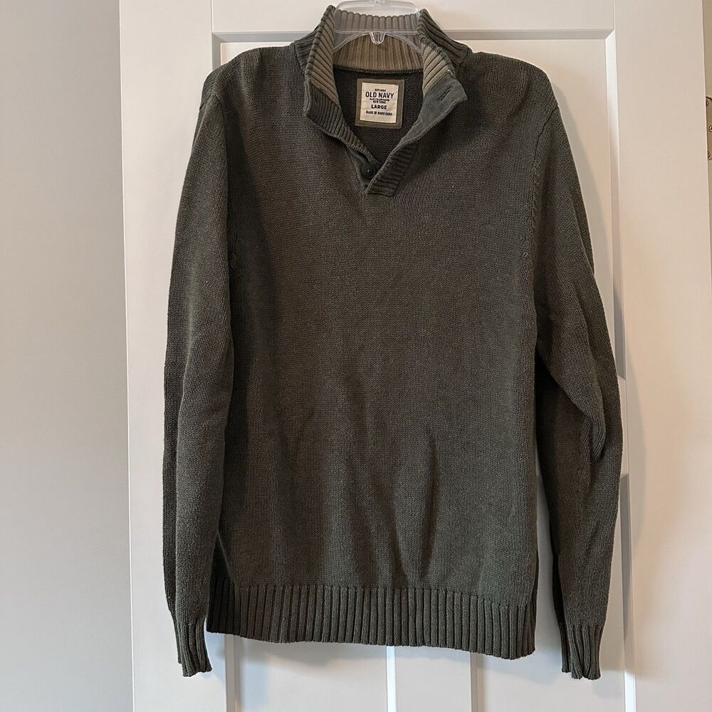 L Men’s Old Navy Green Quarter Zip Style With Buttons Sweater